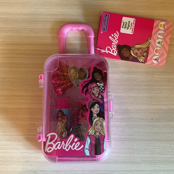 Barbie Movie Merch mini suitcase - Picture 2 of 4